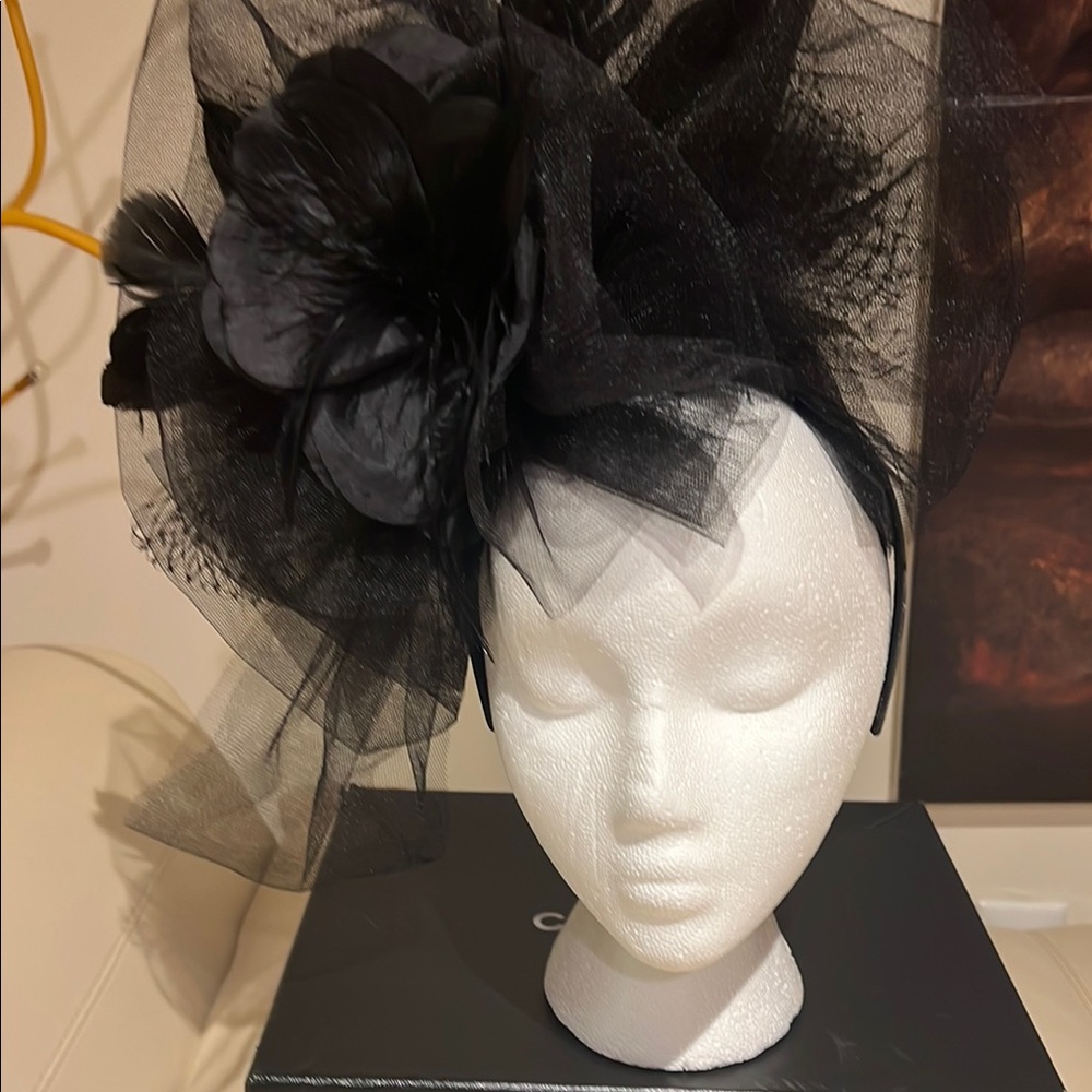 Elegant Black Fascinator